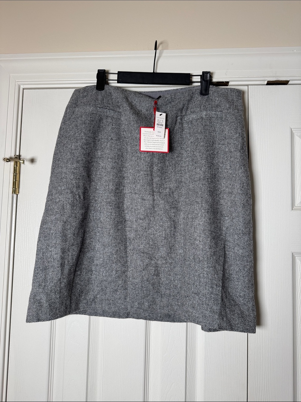 NWT Talbots Classics Gray Herringbone Tweed Skirt wool blend- Size 16W